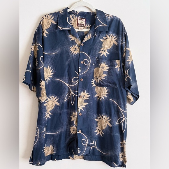 Tommy Bahama 100% Silk Hawaiian Shirt with Pineapple Design Mens Size L - Picture 2 of 10